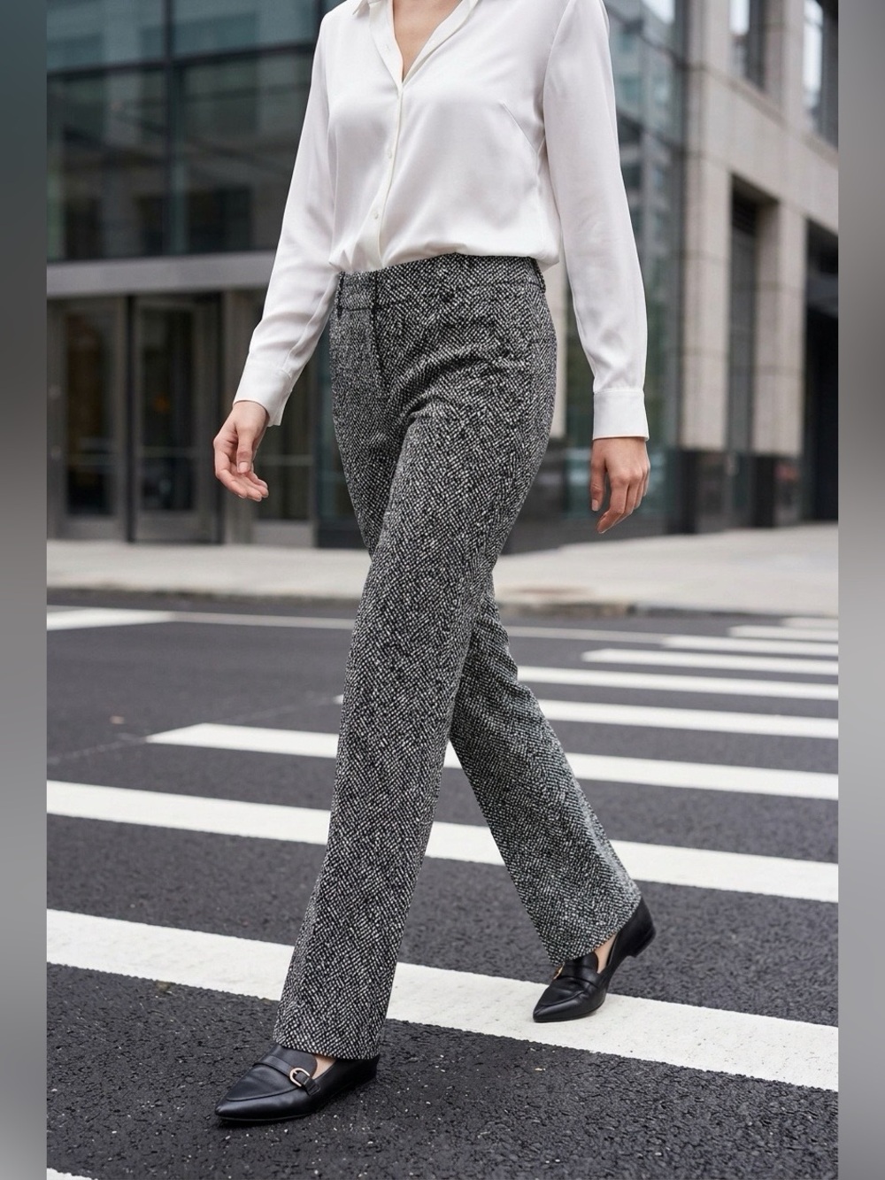Woman’s Tailored Wide-Leg Tweed Zip Up Pants in Black & White 8P